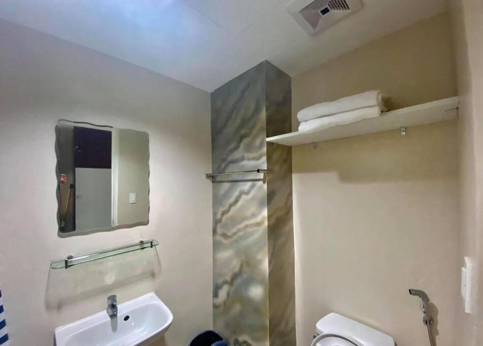 1822 Deluxe Twin - Migas Haven At Sunvida Tower Apartment Cebu Exterior foto